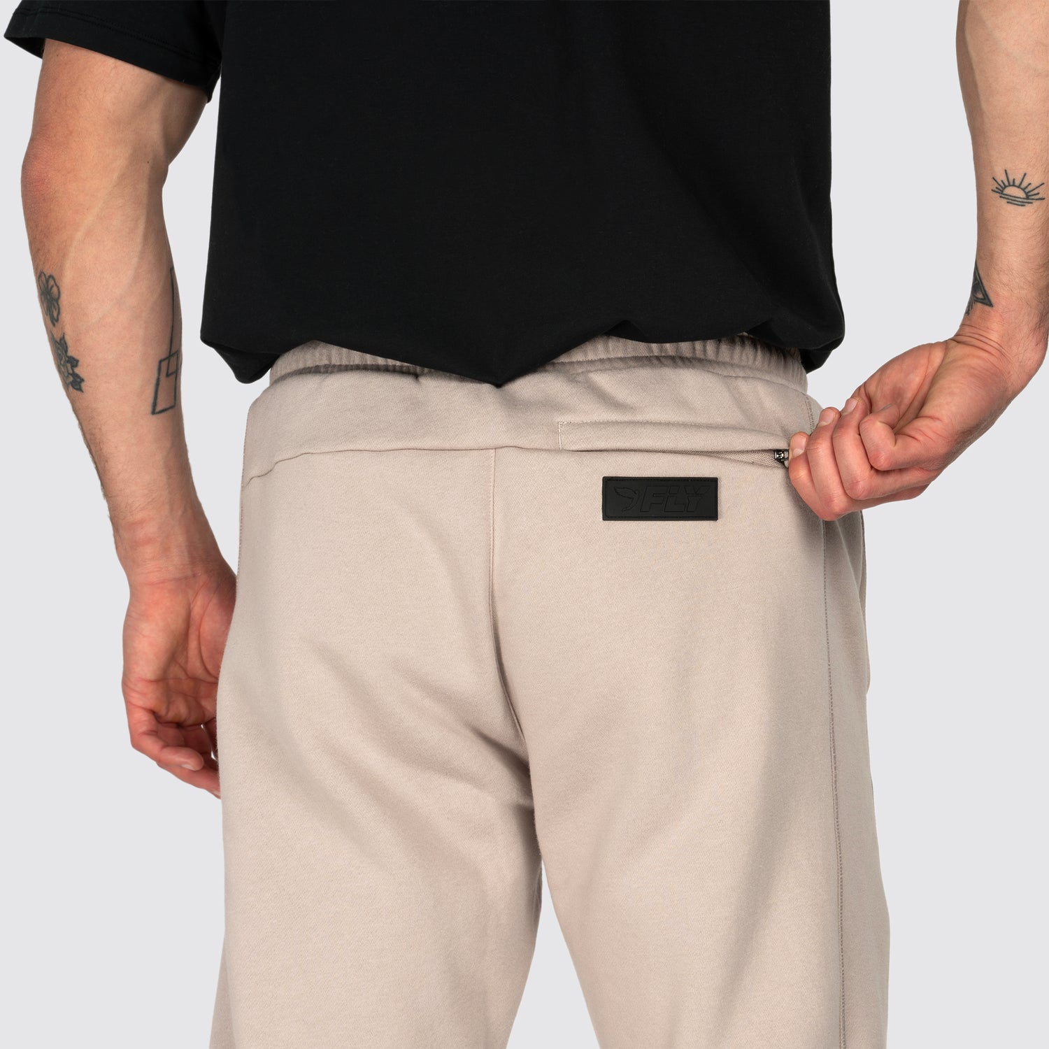 Undisputed Relaxed Fit Joggers (7005802070085)