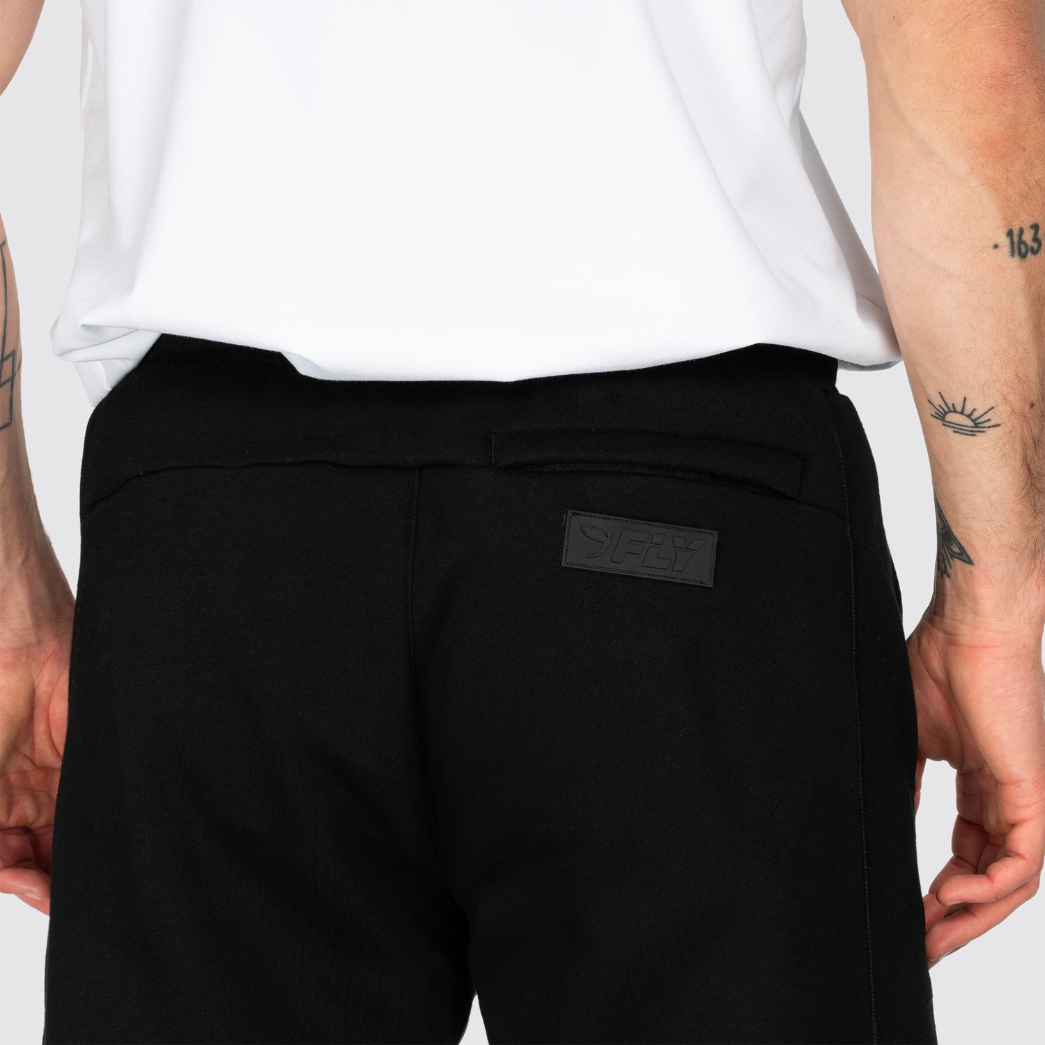 Undisputed Relaxed Fit Joggers (7005802201157)