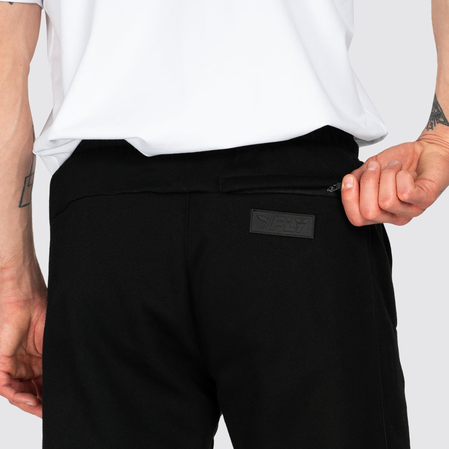 Undisputed Relaxed Fit Joggers (7005802201157)