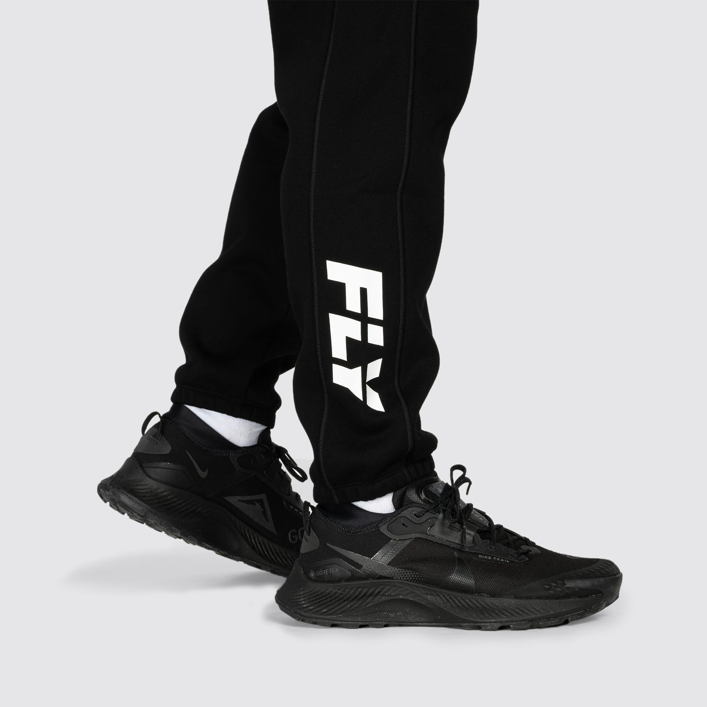 Undisputed Relaxed Fit Joggers (7005802201157)