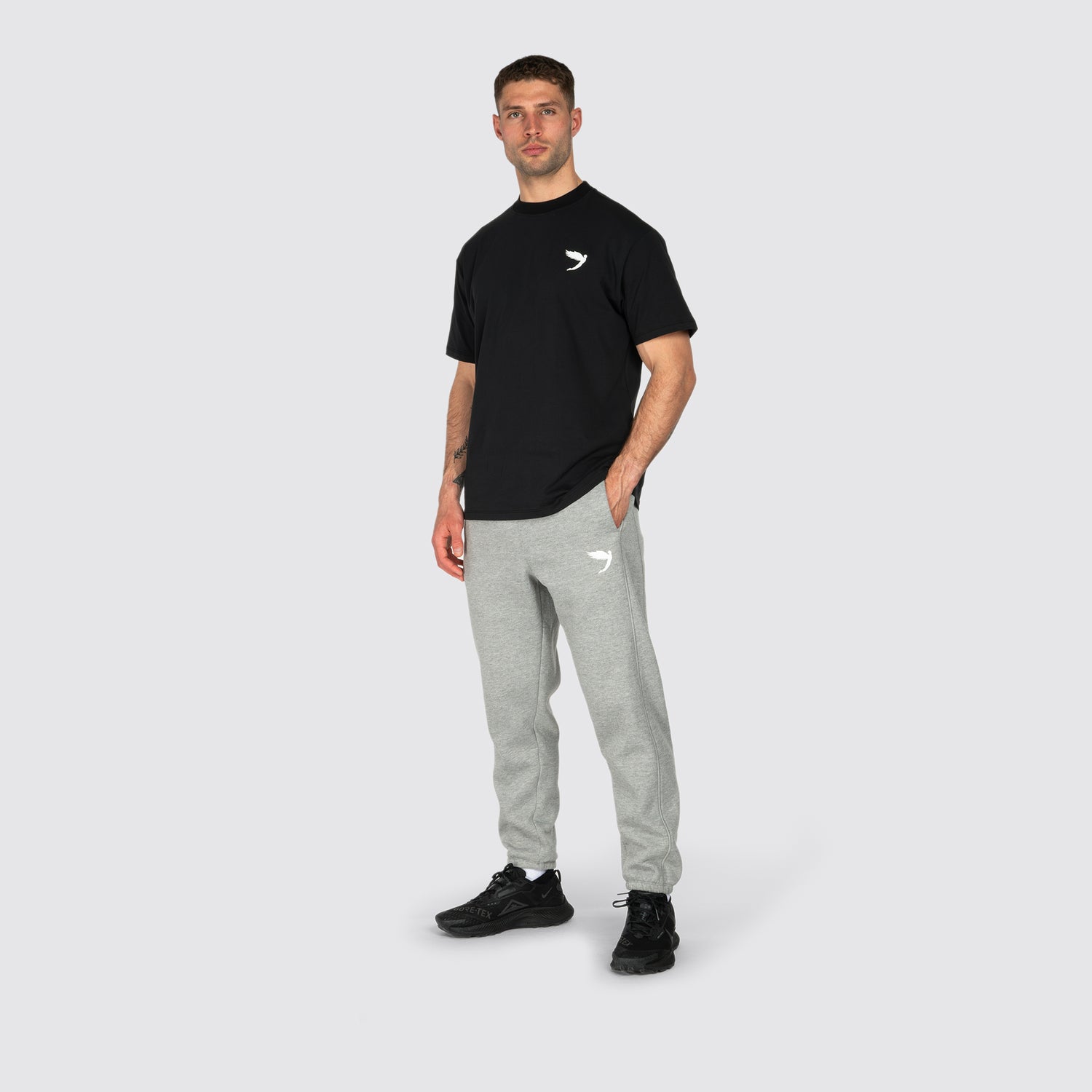 Undisputed Relaxed Fit Tee Black (7005803249733)